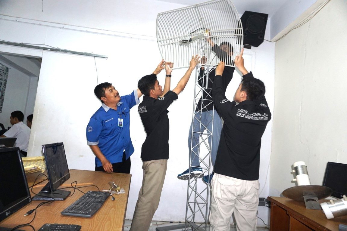 Kunjungan Industri Jurusan TKJ ke Data Center